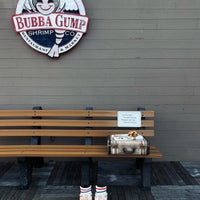 Photo taken at Bubba Gump Shrimp Co. by 3 on 12/15/2022