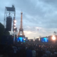 Photo taken at Muse - Concert Évènement à la Tour Eiffel by Alexey D. on 6/28/2016