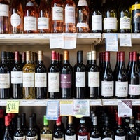 Photo prise au The Wine Seller and Spirits Too par The Wine Seller and Spirits Too le7/26/2018