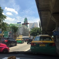Photo taken at Si Phraya Intersection by PARRn on 7/26/2016