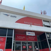 Photo taken at Khlong Chan Post Office by PARRn on 9/18/2019
