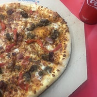 Photo taken at Domino&amp;#39;s Pizza by Baran Ç. on 8/28/2017