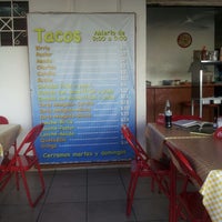 3/11/2013 tarihinde Cris M.ziyaretçi tarafından Tacos, tacos y más tacos'de çekilen fotoğraf