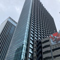 Photo taken at Sumitomo Fudosan Shinjuku Oak Tower by 自由人🍺⚽✈️🚄✈️ 　. on 9/21/2021
