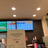 Photo taken at Burger King by 　 on 8/10/2022