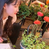 Photo taken at Aoyama Flower Market Tea House by たむ ち. on 2/25/2021