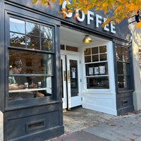 Photo taken at Black Oak Coffee Roasters by Erin L. on 11/26/2022