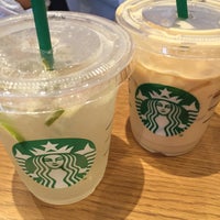 Photo taken at Starbucks by 香 on 8/24/2016