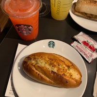 Photo taken at Starbucks by Meaw.wong on 6/13/2019