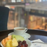 Photo taken at Korean Air First Class Lounge by Sa L S. on 9/4/2022