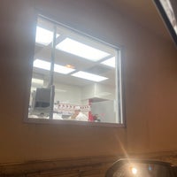 Photo taken at In-N-Out Burger by Sa L S. on 10/31/2021