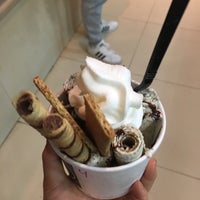 Photo taken at Minus10 Ice Cream by Sophia S. on 9/23/2018
