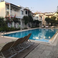 Photo taken at Otel Gümüşlük by Mavigökyüzü on 10/18/2018