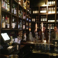 Foto tomada en Ten Degrees por Liz A. el 4/16/2013