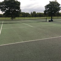 Photo taken at Tower Hamlets Tennis Court by André L. on 9/7/2017