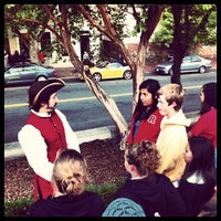 Photo taken at Ghost And Graveyard Tour, Alexandria Colonial Tours by Wilmar M. on 5/4/2013