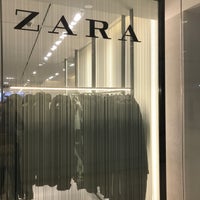 簡潔な 氷 少ない Zara 新宿 南口 キッズ 群衆 トライアスリート 雄弁な