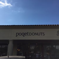 11/15/2015にDavid L.がPoqet Donutsで撮った写真