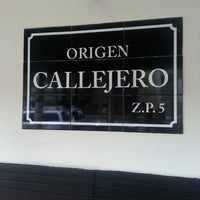 รูปภาพถ่ายที่ Origen Callejero โดย Octavio A. เมื่อ 3/12/2013