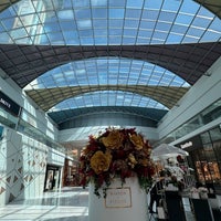 2/16/2024 tarihinde Liz B.ziyaretçi tarafından Marina Mall'de çekilen fotoğraf