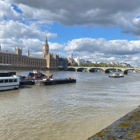 Photo taken at River Thames by Abdulaziz on 9/23/2023