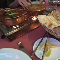 Foto tirada no(a) Curry House Indian Restaurant por dorimi (. em 11/18/2018