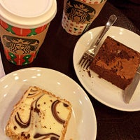 Photo taken at Starbucks by 𒆜 𝓞̈𝔃𝓵𝓮𝓶 . on 11/7/2022