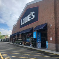 Photo taken at Lowe&amp;#39;s by Tom B. on 9/26/2020