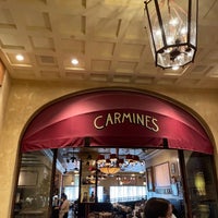 Photo taken at Carmine’s Italian Restaurant by Tom B. on 10/16/2021