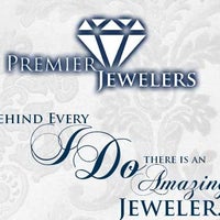 Foto tirada no(a) Premier Jewelers por Glenn N. em 8/14/2018