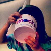 Photo taken at Mochi Frozen Yogurt by Keep It B. on 9/17/2012