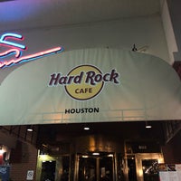 Photo taken at Hard Rock Cafe Houston by Anıl B. on 10/6/2018
