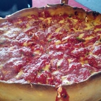 Foto diambil di Little Chicago Pizzeria &amp;amp; Grill oleh Tara B. pada 3/18/2013