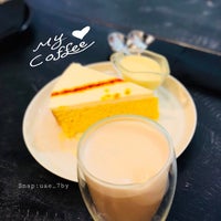 Photo taken at GOSSIP Cafe &amp;amp; Desserts by إماراتي ش. on 10/10/2018