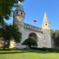 Photo taken at Topkapı Sarayı Harem Dairesi by Pericles P. on 2/28/2024