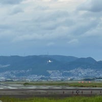 Photo taken at 大阪国際空港 32Lエンド by 改名 準. on 7/3/2021