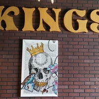 2/22/2023 tarihinde Megan R.ziyaretçi tarafından Kings Beer &amp;amp; Wine'de çekilen fotoğraf