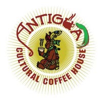 7/23/2013 tarihinde Antigua Coffee Houseziyaretçi tarafından Antigua Coffee House'de çekilen fotoğraf