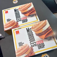 Photo taken at McDonald&amp;#39;s &amp;amp; McCafé by Alan S. on 8/2/2023