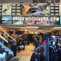 Photo taken at Hollywood Divers by Jolie R. on 3/5/2018