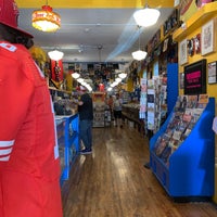 Photo taken at Shake It Records by Jolie R. on 9/15/2019