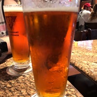 Photo taken at BJ&amp;#39;s Restaurant &amp;amp; Brewhouse by Robert T. on 9/10/2018
