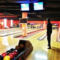 Photo taken at Equinoxe Bowling by Richard B. on 4/7/2013