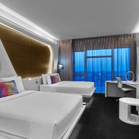 Photo taken at V Hotel Dubai, Curio Collection by Hilton by V Hotel Dubai, Curio Collection by Hilton on 8/20/2018