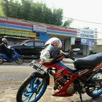 Photo taken at Indomaret joglo by Parlan A. on 4/19/2013