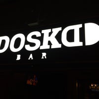 Foto tirada no(a) Doska Bar por Эд Ж. em 5/29/2015