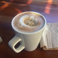 Снимок сделан в CAFÉ+ Coffee.Brunch.Dessert пользователем NeevaN . 1/22/2019