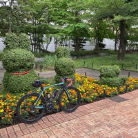 Photo taken at 区立 東品川海上公園 屋上庭園 by murakami y. on 6/6/2020