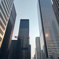 Foto tirada no(a) Toronto Financial District por Jeremy V. em 5/16/2023