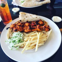 7/22/2016 tarihinde siticiksitiziyaretçi tarafından Al-Mukalla Arabian Restaurant'de çekilen fotoğraf